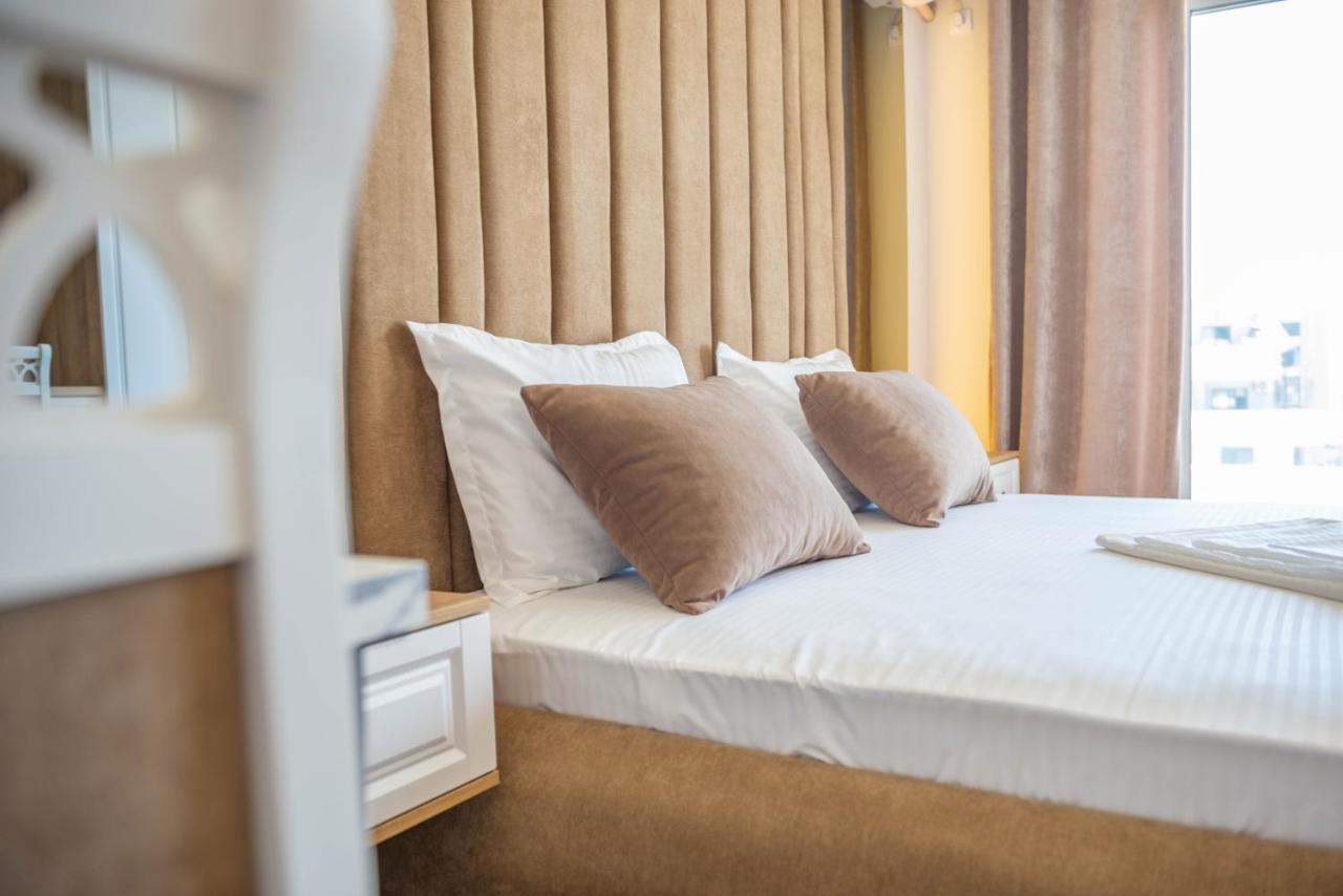 Twins Apartments Улцин Екстериор снимка