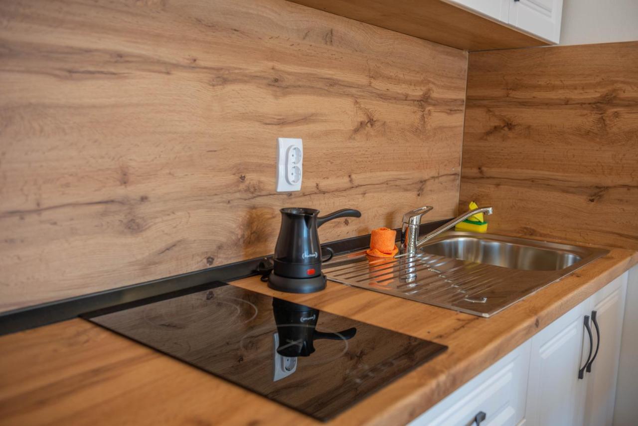 Twins Apartments Улцин Екстериор снимка