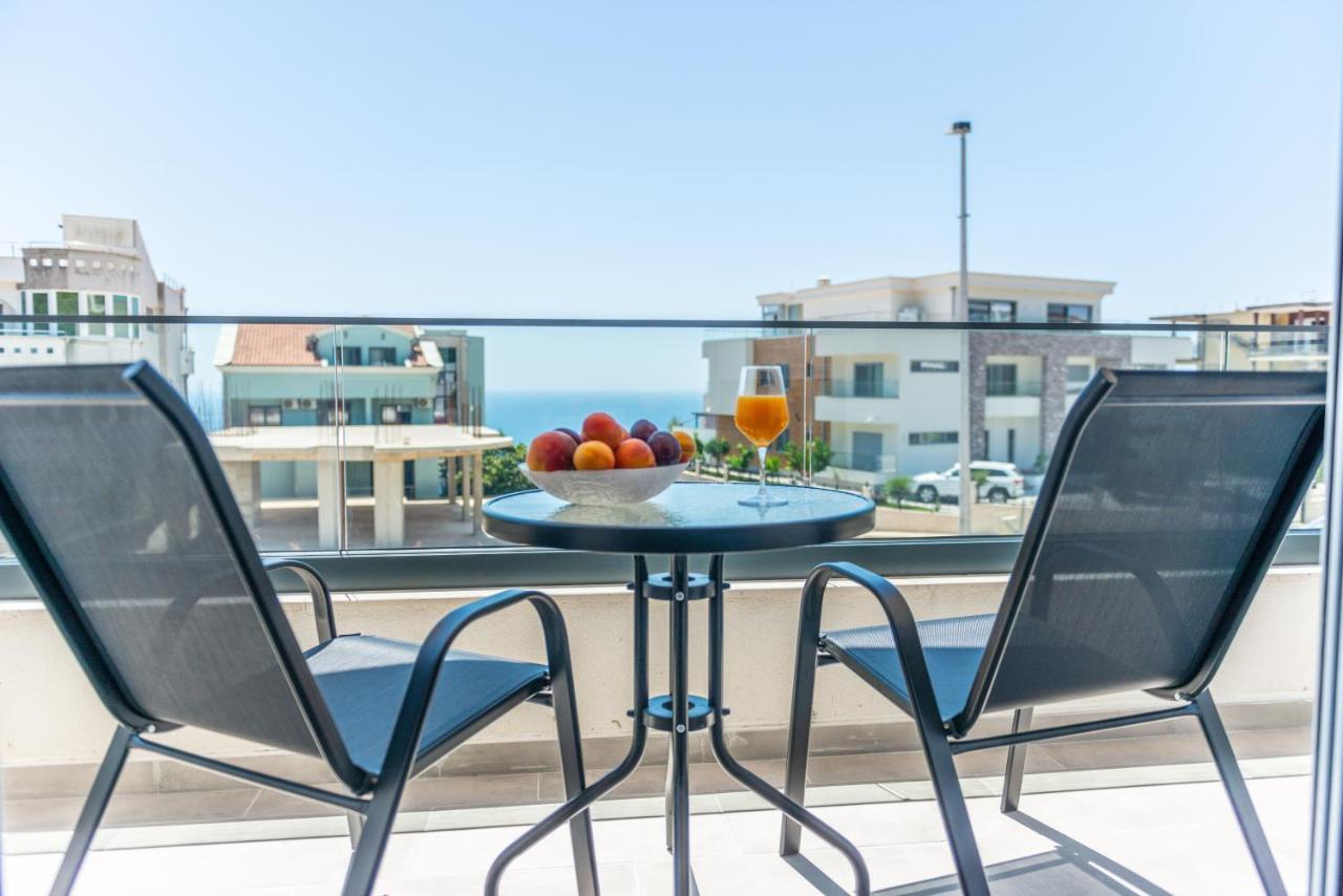 Twins Apartments Улцин Екстериор снимка